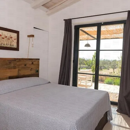 Helloapulia - L'Aia Di Cucumo Charming Accommodations * Castellana Grotte