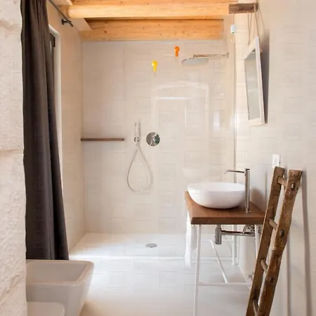 Helloapulia - L'Aia Di Cucumo Charming Accommodations Castellana Grotte